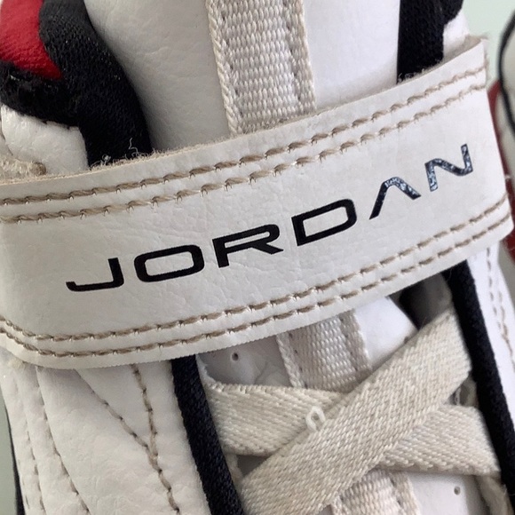 Jordan Pro Strong athletic sneakers size 10C toddler EUC - Picture 3 of 16